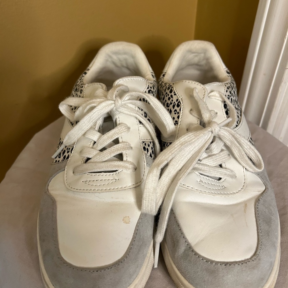 Old Navy White and Gray Women's Sneakers